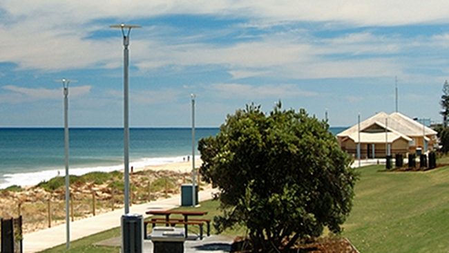 City says yes to world’s first inflatable surf reef